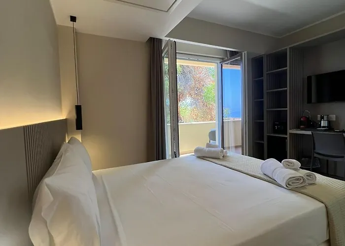 Panzió Residenza Gurnea - Free Private Parking