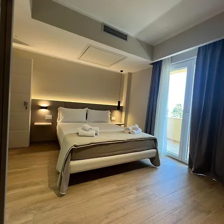 Residenza Gurnea - Free Private Parking Alojamento de Acomodação e Pequeno-almoço Tropea