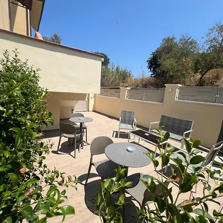 Alojamento de Acomodação e Pequeno-almoço Residenza Gurnea - Free Private Parking