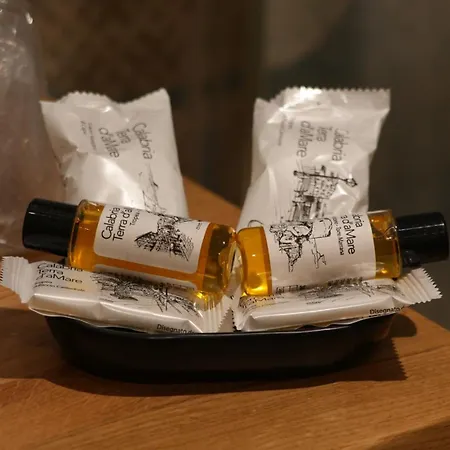 Residenza Gurnea - Free Private Parking Frühstückspension Tropea